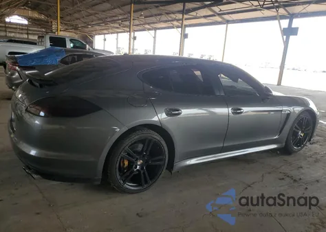 2013 Porsche Panamera 2 z USA, uszkodzony, nr VIN WP0AA2A71DL010212